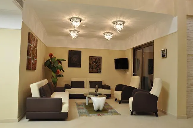 Hotel Turiya Тургутрейс
